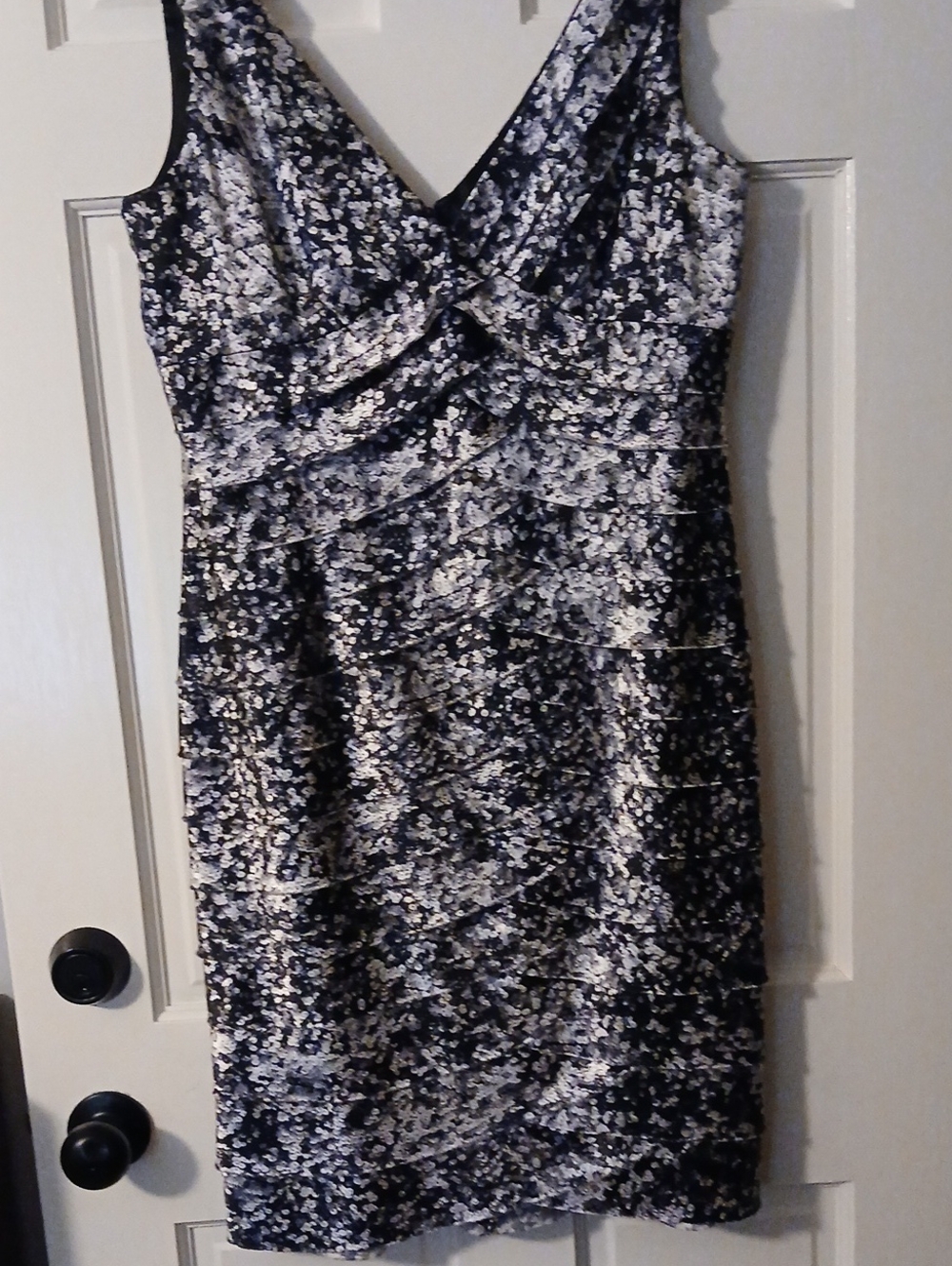 Jones New York Black and White Lined Midi Dress with V-Neck
